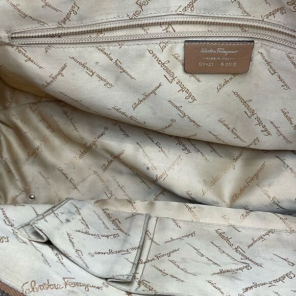 Salvatore Ferragamo Gancini with COA - Picture 8 of 11